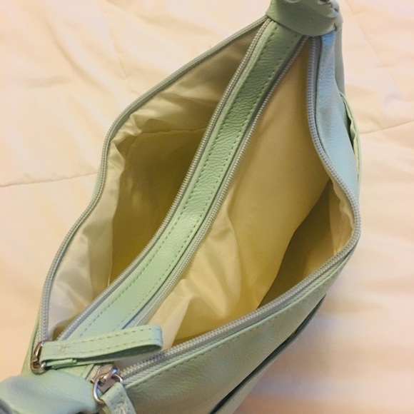 NEWWW pocket book - Picture 4 of 4